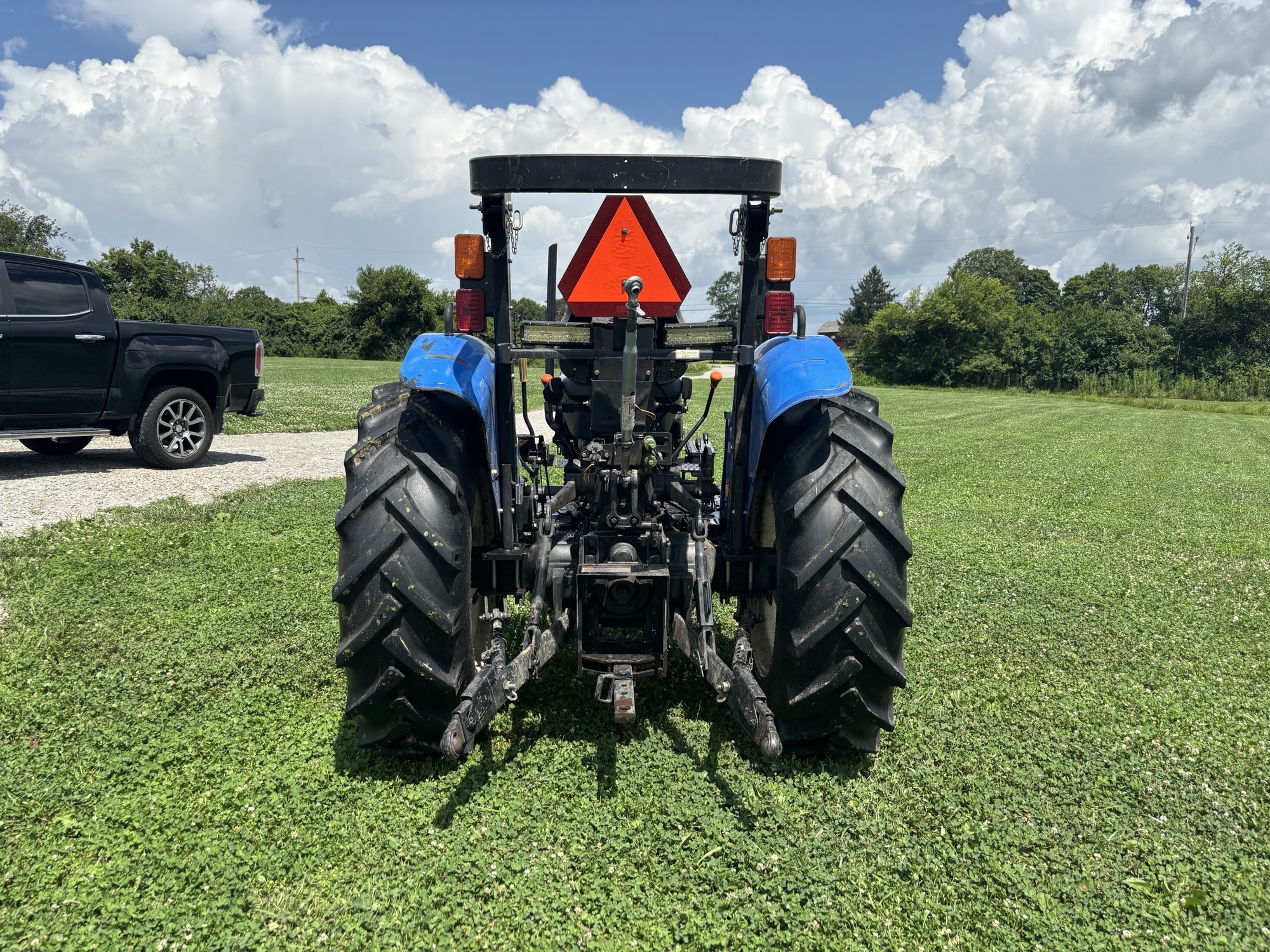 Used 2013 New Holland Workmaster 55 Utility Tractors at Koenig Equipment in Lebanon, OH - PhotoXL6