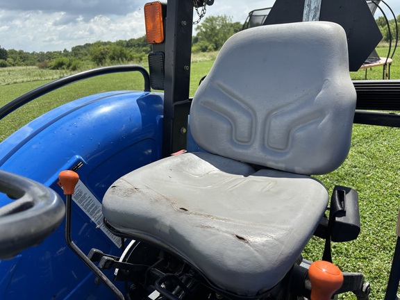 Used 2013 New Holland Workmaster 55 Utility Tractors at Koenig Equipment in Lebanon, OH - Photo8