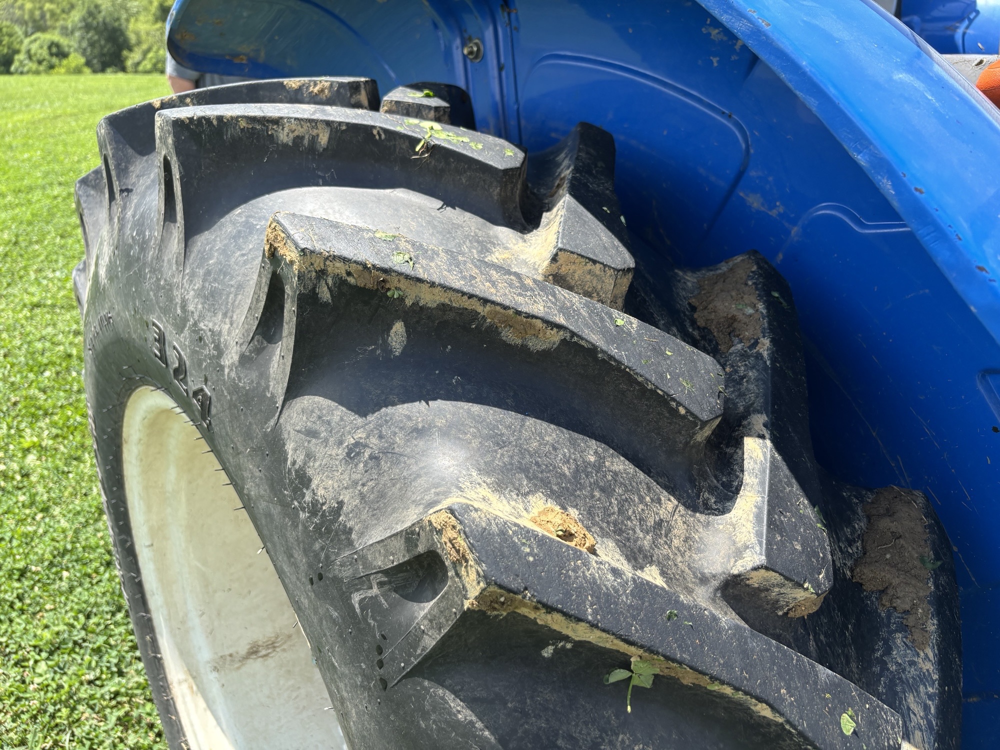 Used 2013 New Holland Workmaster 55 Utility Tractors at Koenig Equipment in Lebanon, OH - PhotoXL14