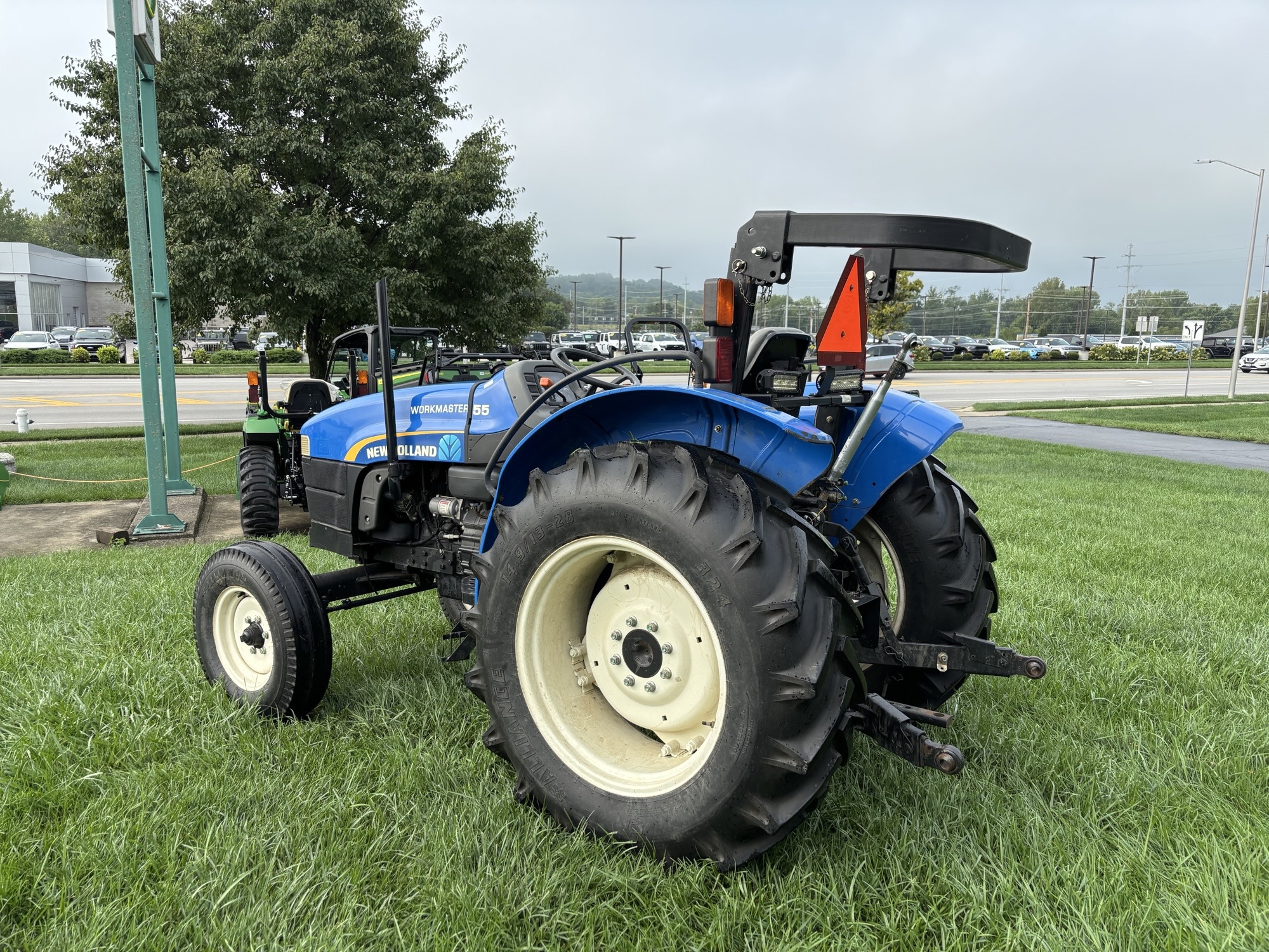 Used 2013 New Holland Workmaster 55 Utility Tractors at Koenig Equipment in Lebanon, OH - PhotoXL9