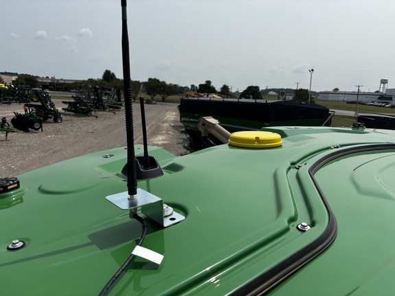 New In-Stock 2026 John Deere S7 800 Combines at Koenig Equipment in Anna, OH - Photo7