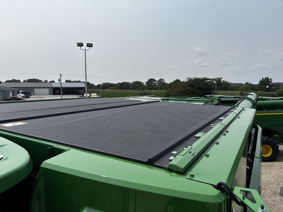New In-Stock 2026 John Deere S7 800 Combines at Koenig Equipment in Anna, OH - Photo11