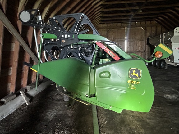 Photo of 2020 John Deere 635F
