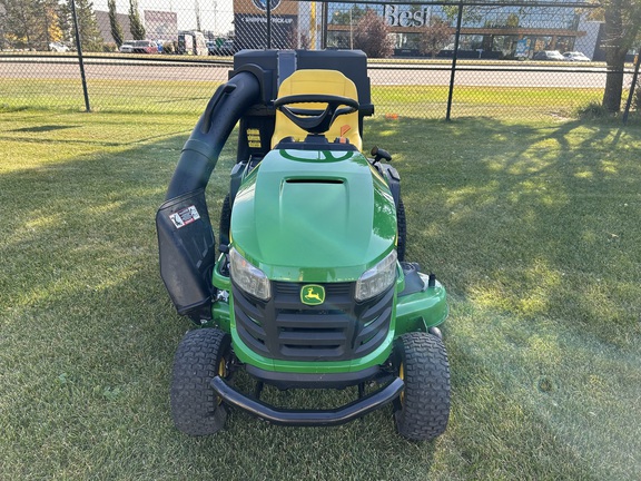 Used 2024 John Deere S160 Lawn & Garden Tractors at Horizon Ag & Turf in Edmonton West, AB - Photo3