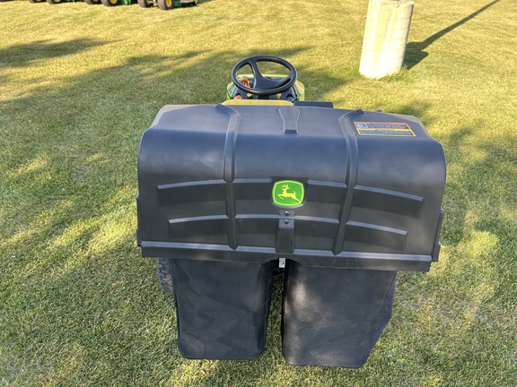 Used 2024 John Deere S160 Lawn & Garden Tractors at Horizon Ag & Turf in Edmonton West, AB - Photo4