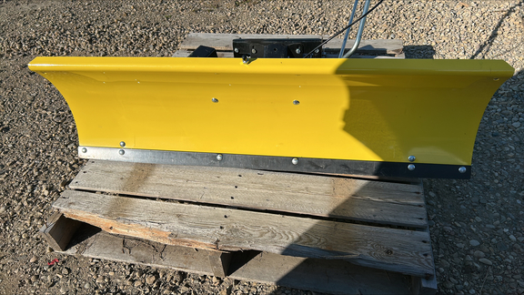 Used 2024 John Deere S160 Lawn & Garden Tractors at Horizon Ag & Turf in Edmonton West, AB - Photo5