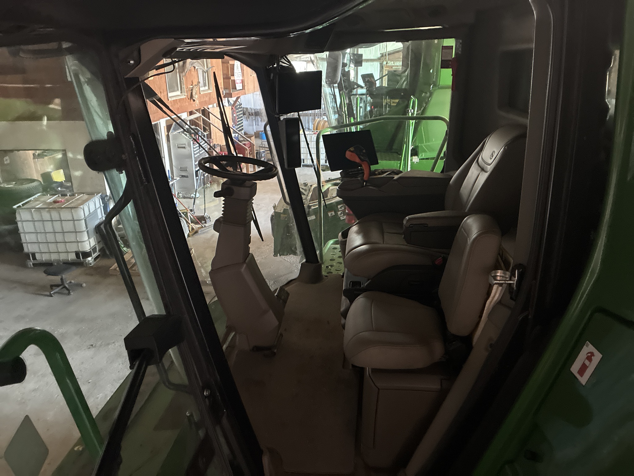 Used 2024 John Deere X9 1000 Combines at Koenig Equipment in Greensburg, IN - PhotoXL4