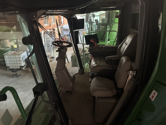 Used 2024 John Deere X9 1000 Combines at Koenig Equipment in Greensburg, IN - Photo4