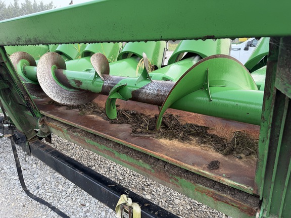 Photo of 2013 John Deere 608C
