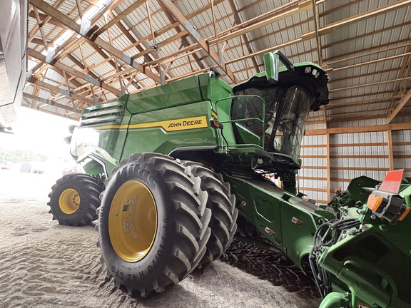  John Deere X9 1100