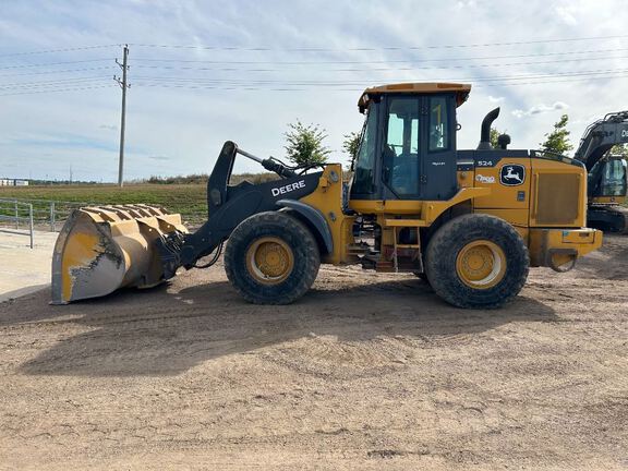 2023 John Deere 524P