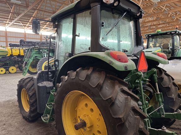2024 John Deere 6120M - Photo3