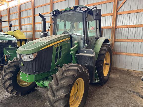  John Deere 6120M