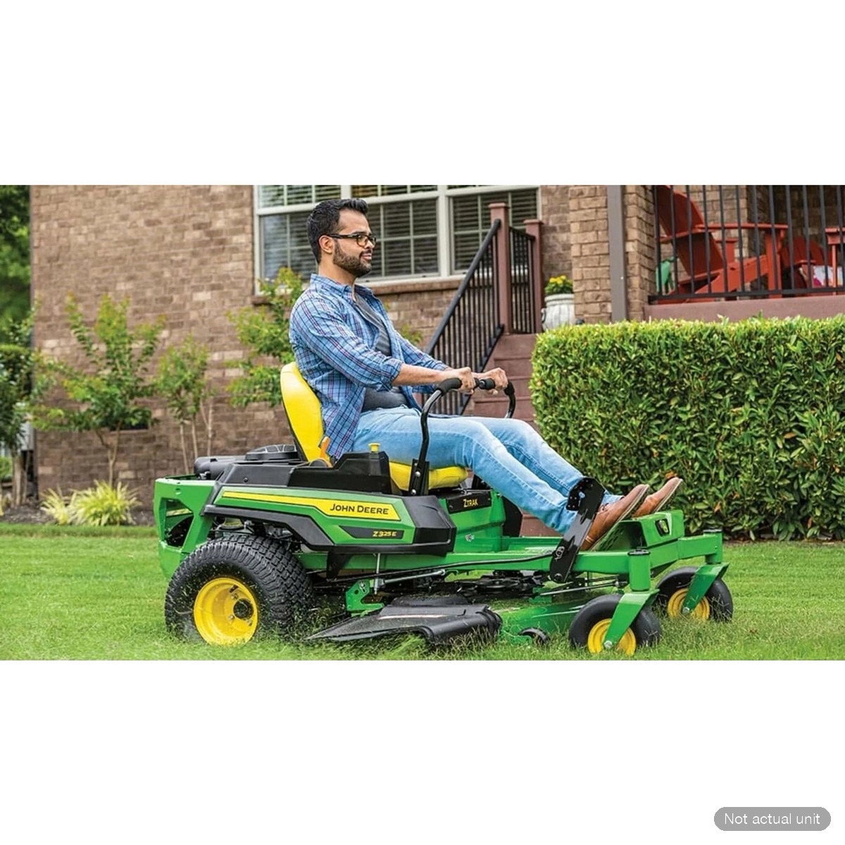 New In-Stock 2026 John Deere Z325E Zero Turn Mowers at Koenig Equipment in Richmond, IN - PhotoXL2