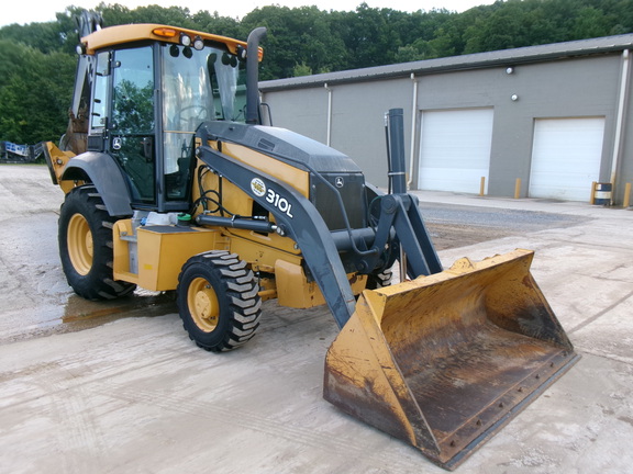 2019 John Deere 310L