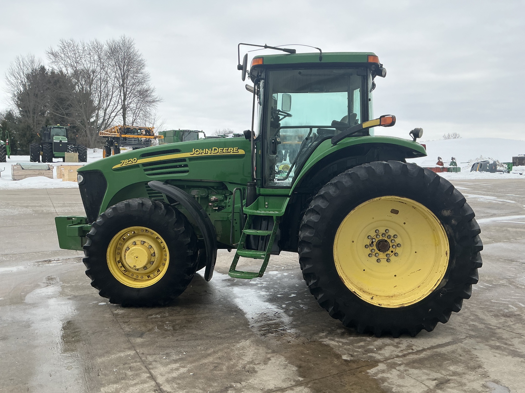 2004 John Deere 7820 Image 5