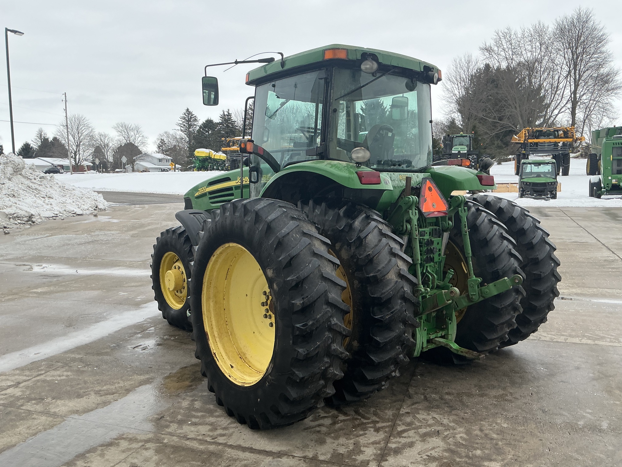 2004 John Deere 7820 Image 6