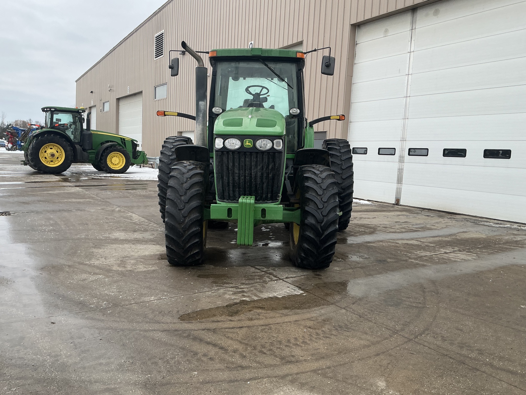 2004 John Deere 7820 Image 8