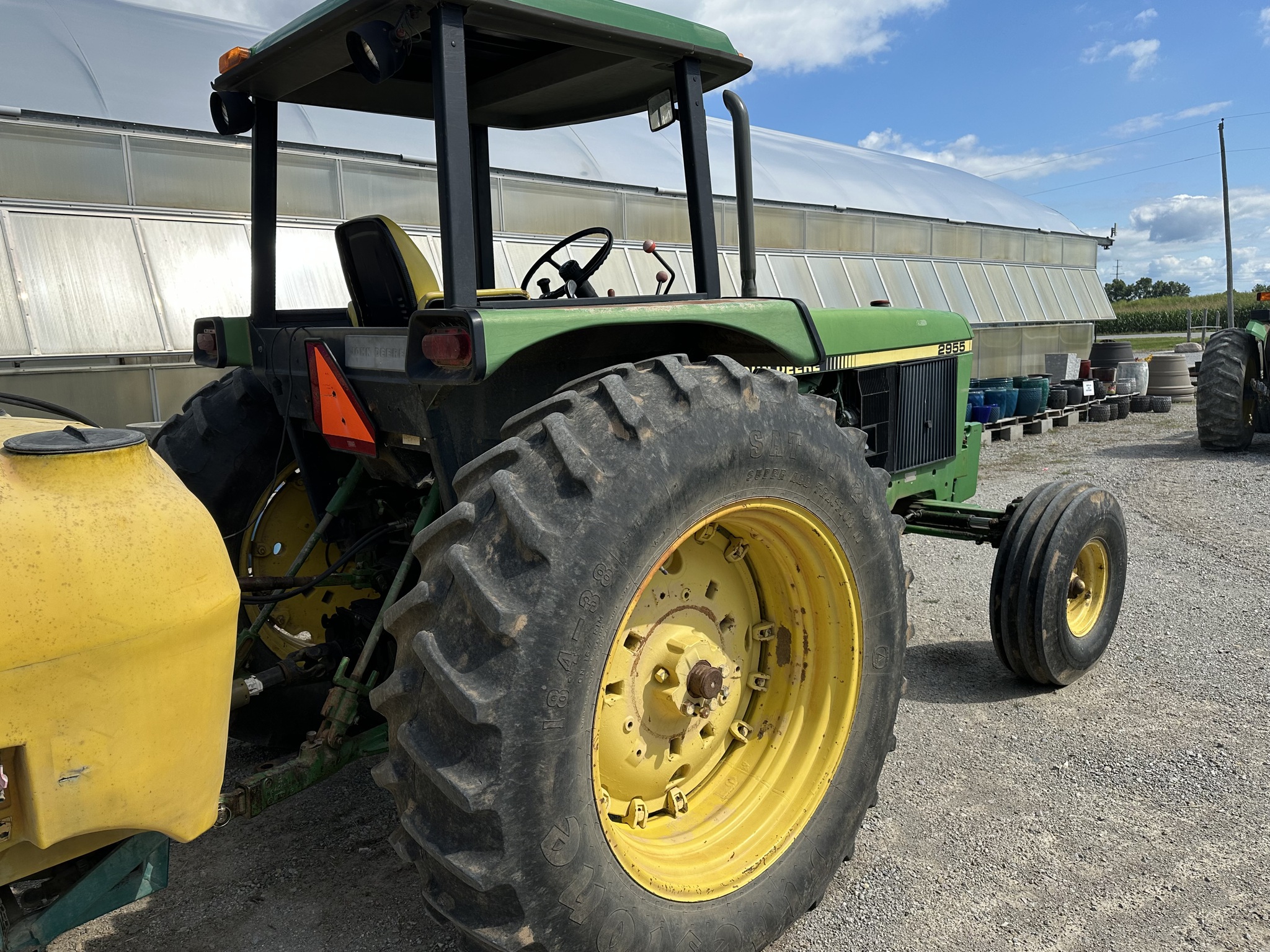 1991 John Deere 2955 Image 3