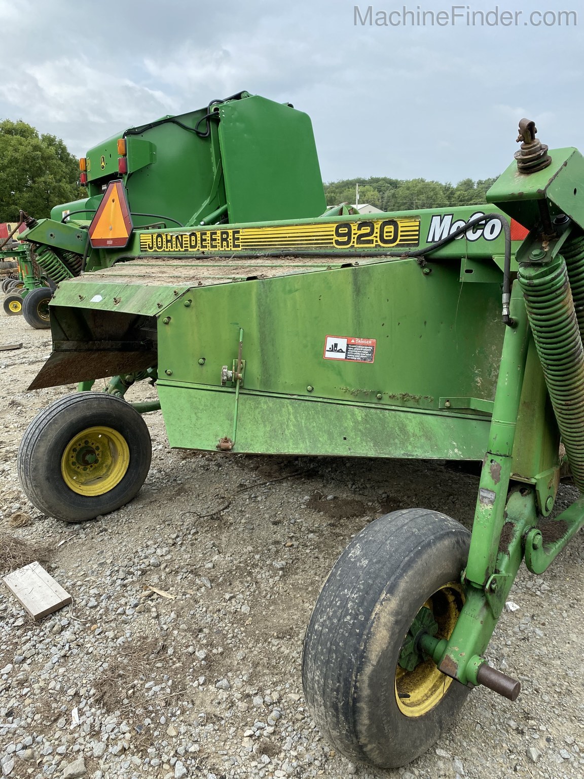 1996 John Deere 920 Image 6