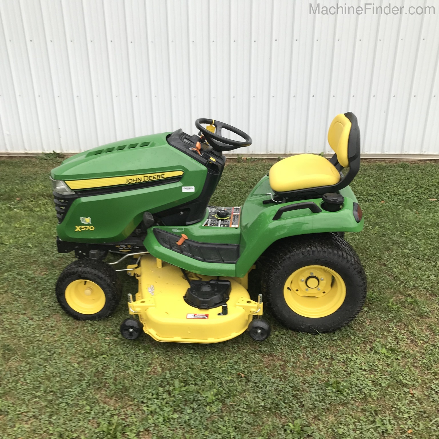 2020 John Deere X570 Image 1
