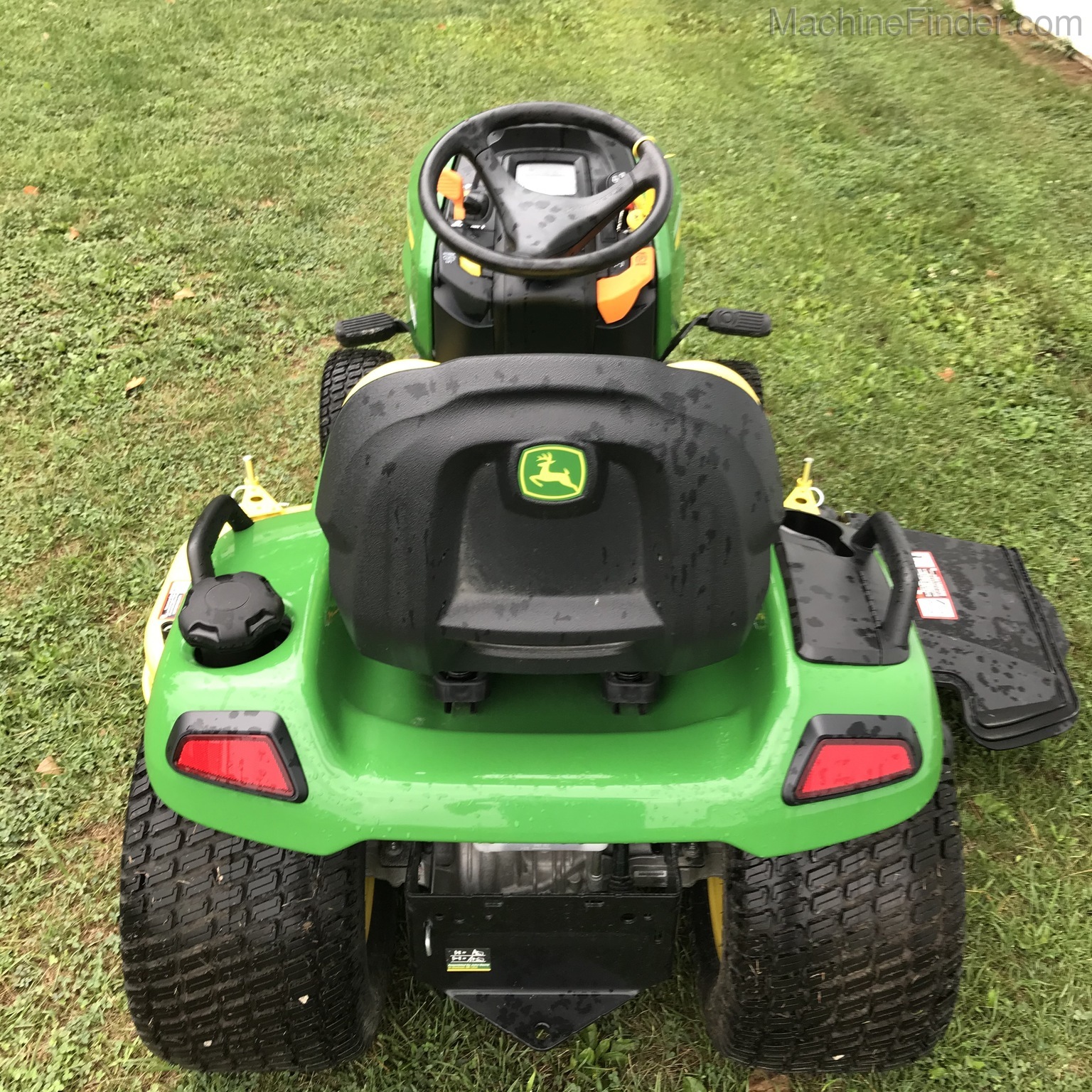 2020 John Deere X570 Image 6