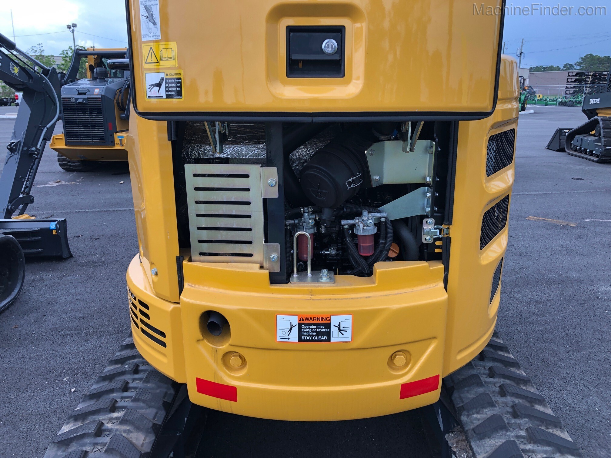 2020 John Deere 26G Image 7