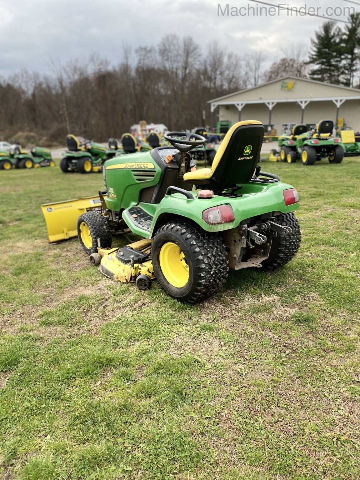 2007 John Deere X748 Image 5