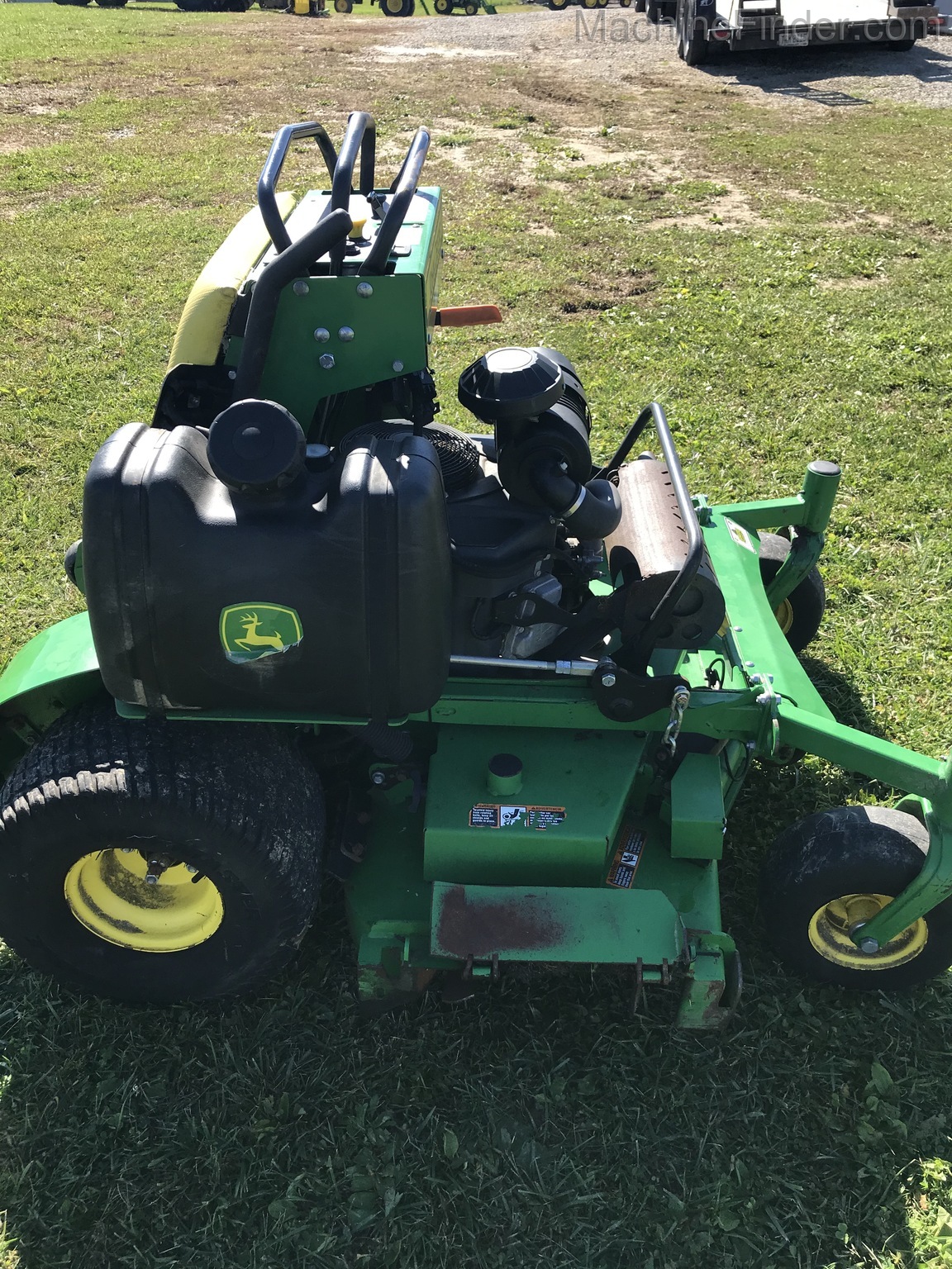 2015 John Deere 652R Image 8