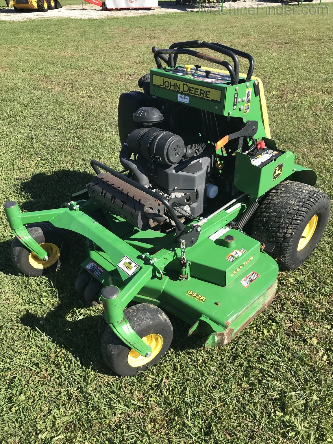 2015 John Deere 652R Image 3