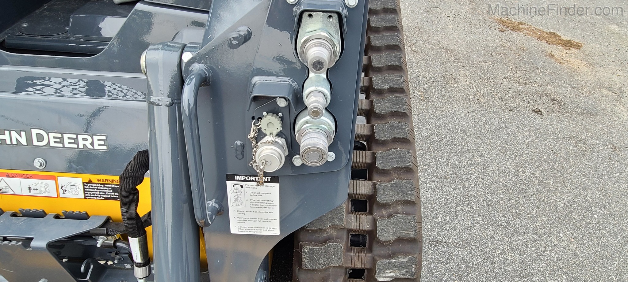 2020 John Deere 317G Image 7