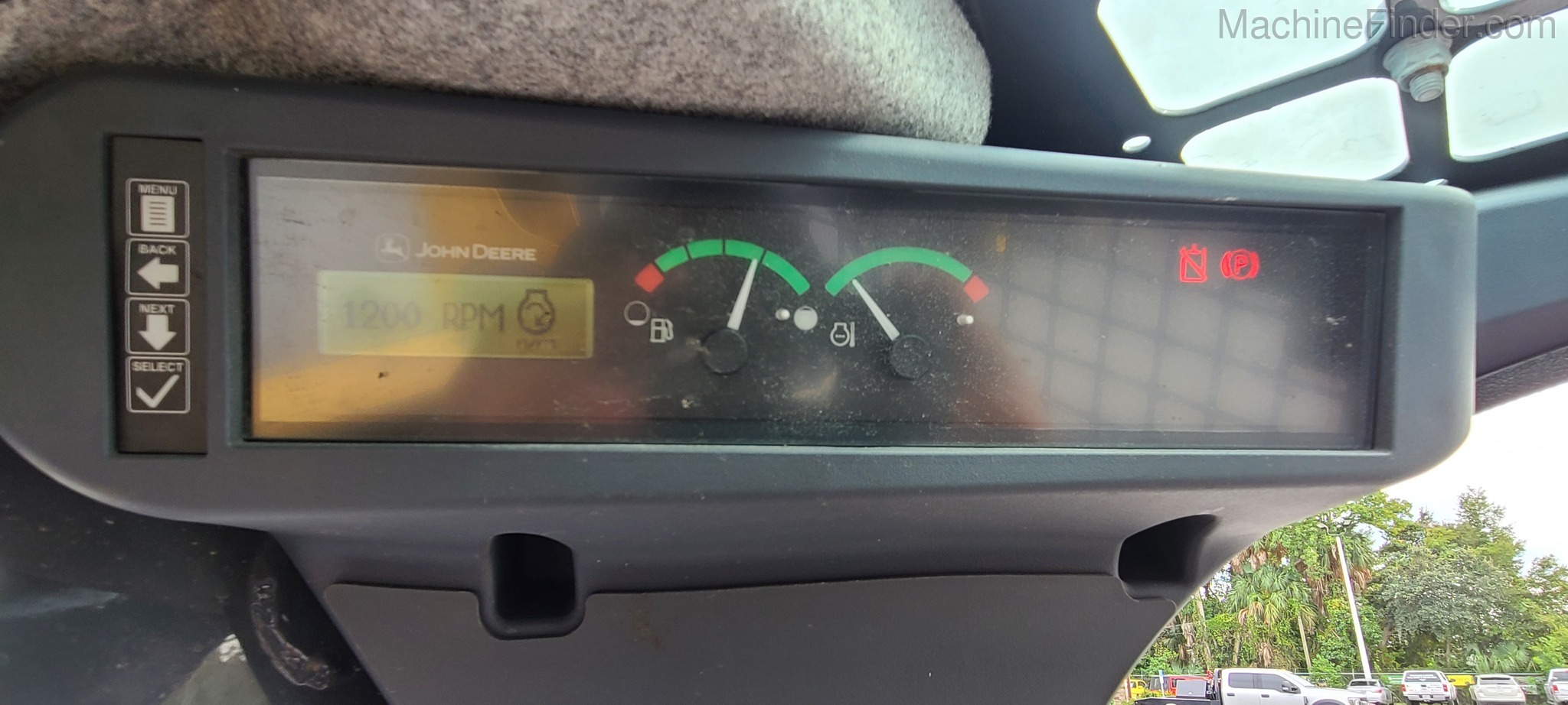 2020 John Deere 317G Image 15
