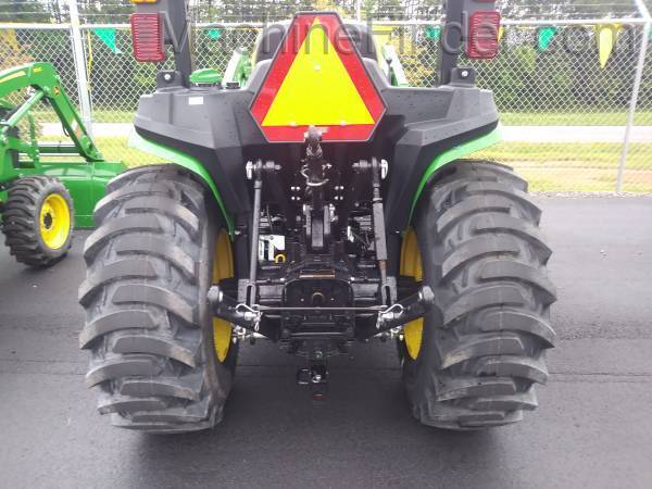 2020 John Deere 3025E Image 5