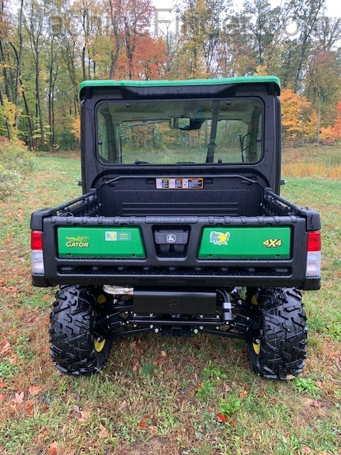 2020 John Deere XUV835R Image 8