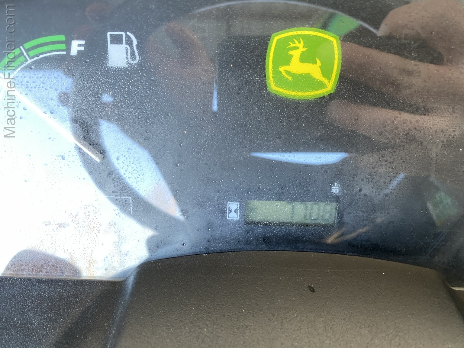 2010 John Deere X740 Image 6