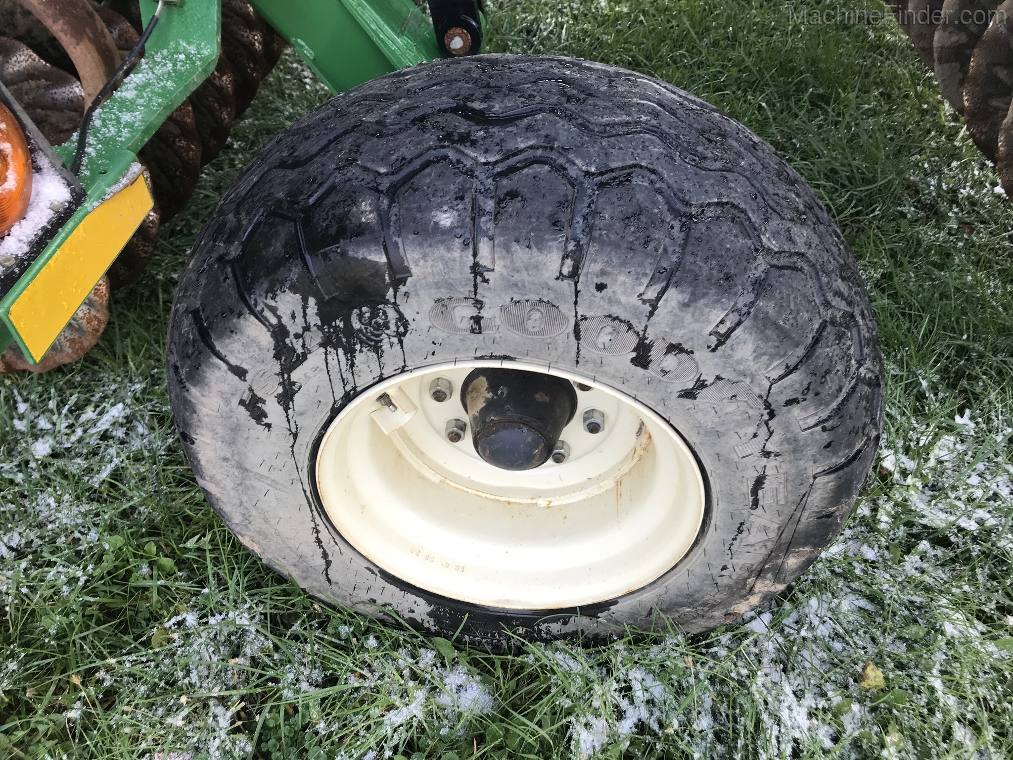 Great Plains 1800TM Image 10