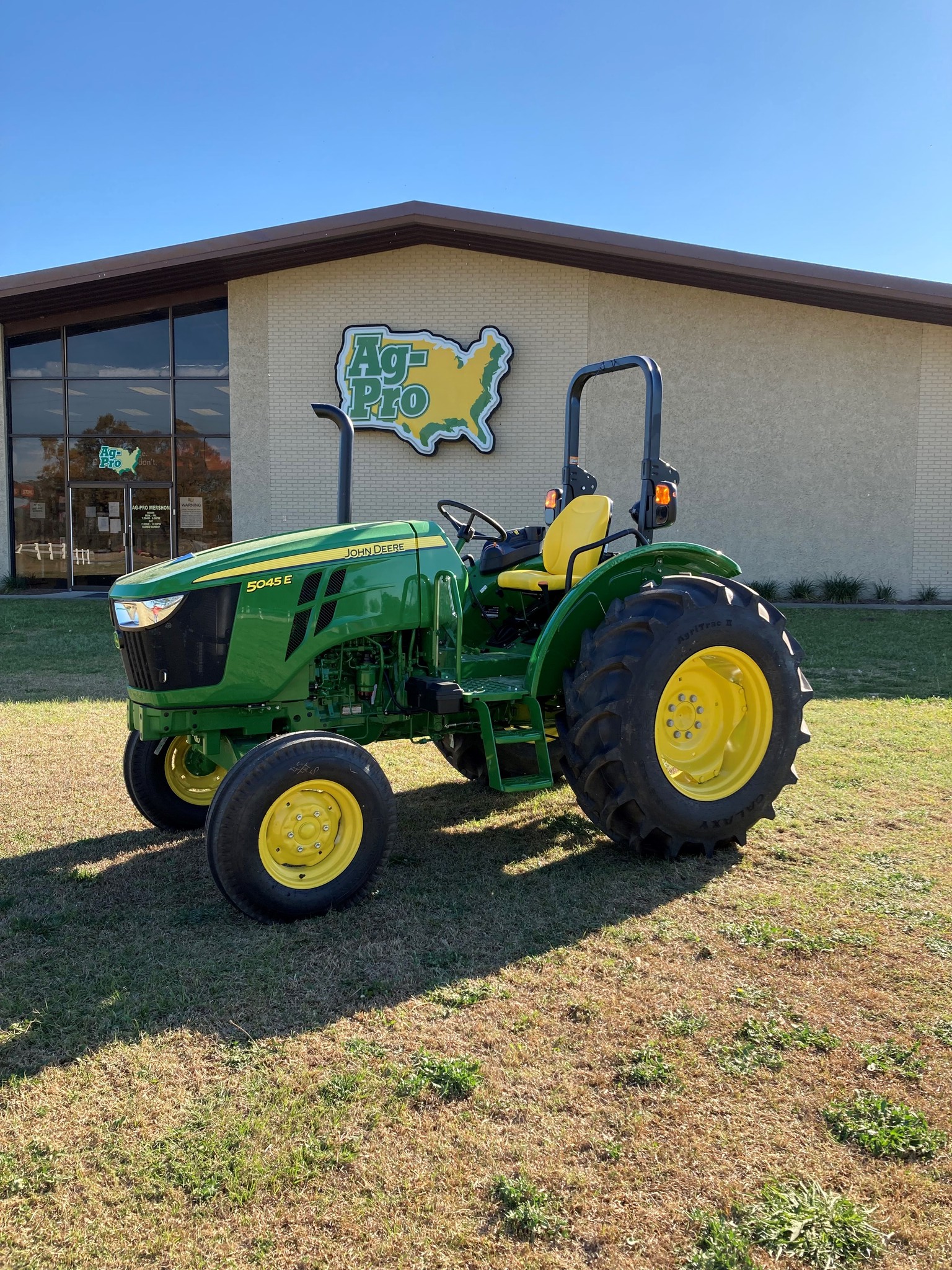 2022 John Deere 5045E Utility Tractors Mershon, GA
