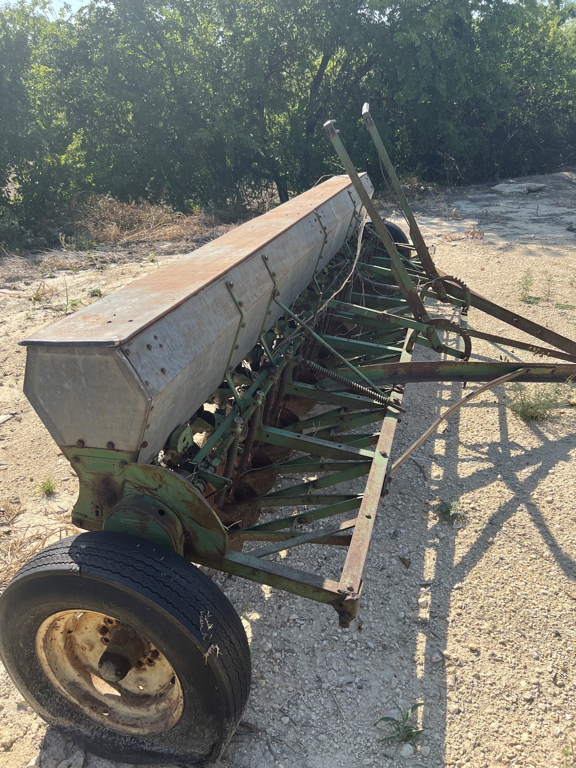 John Deere B Image 2