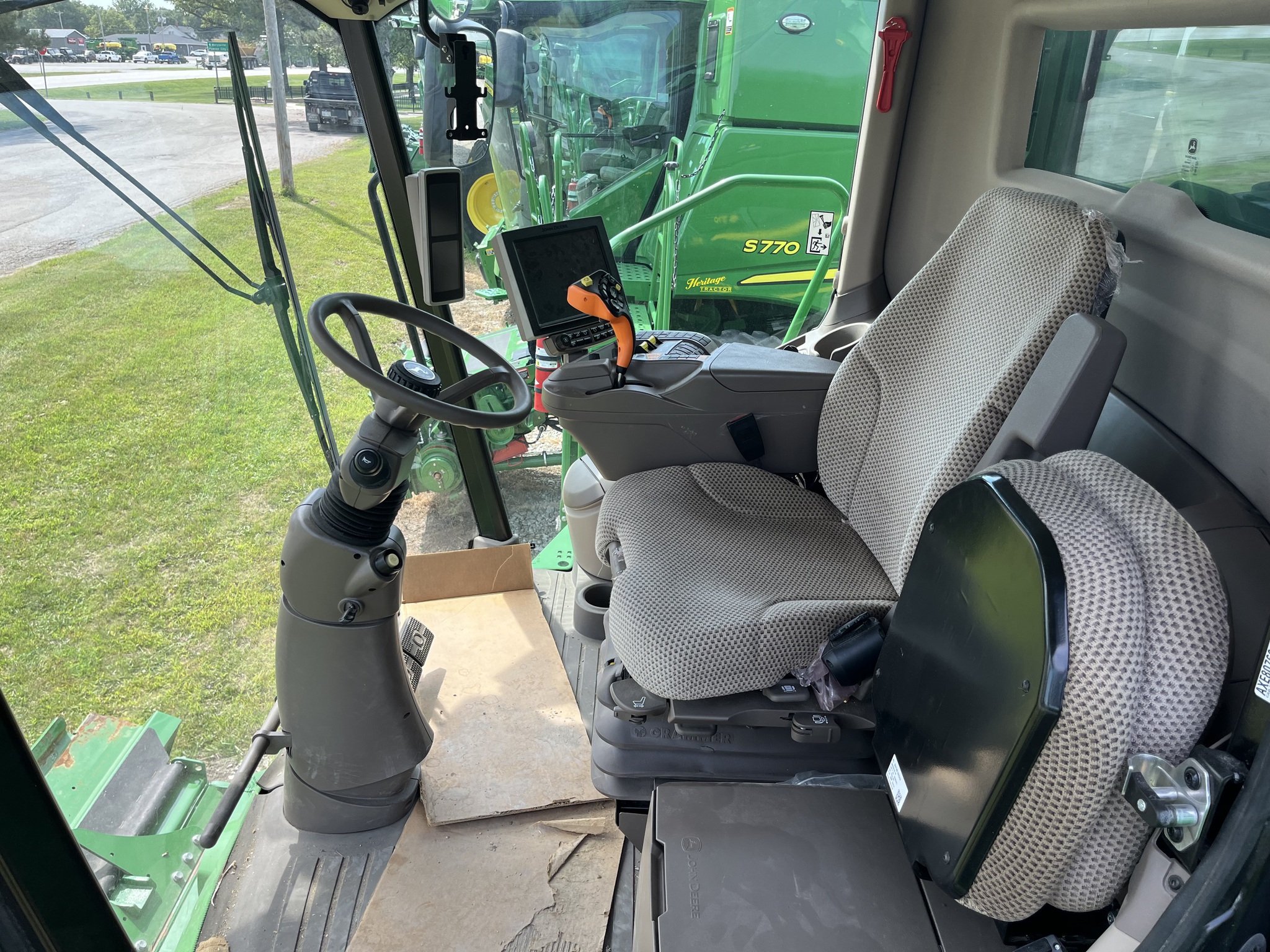  2022 John Deere S770 at Heritage Tractor in Seneca, KS