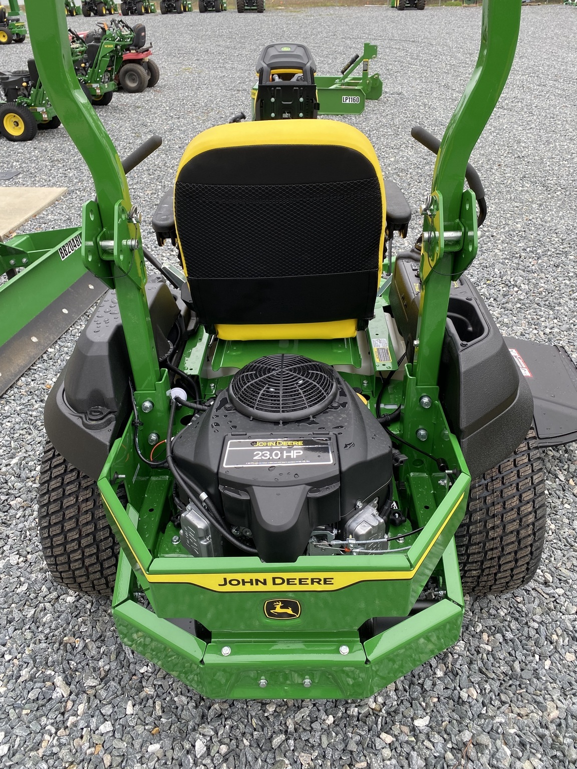 2025 John Deere Z720E Image 4