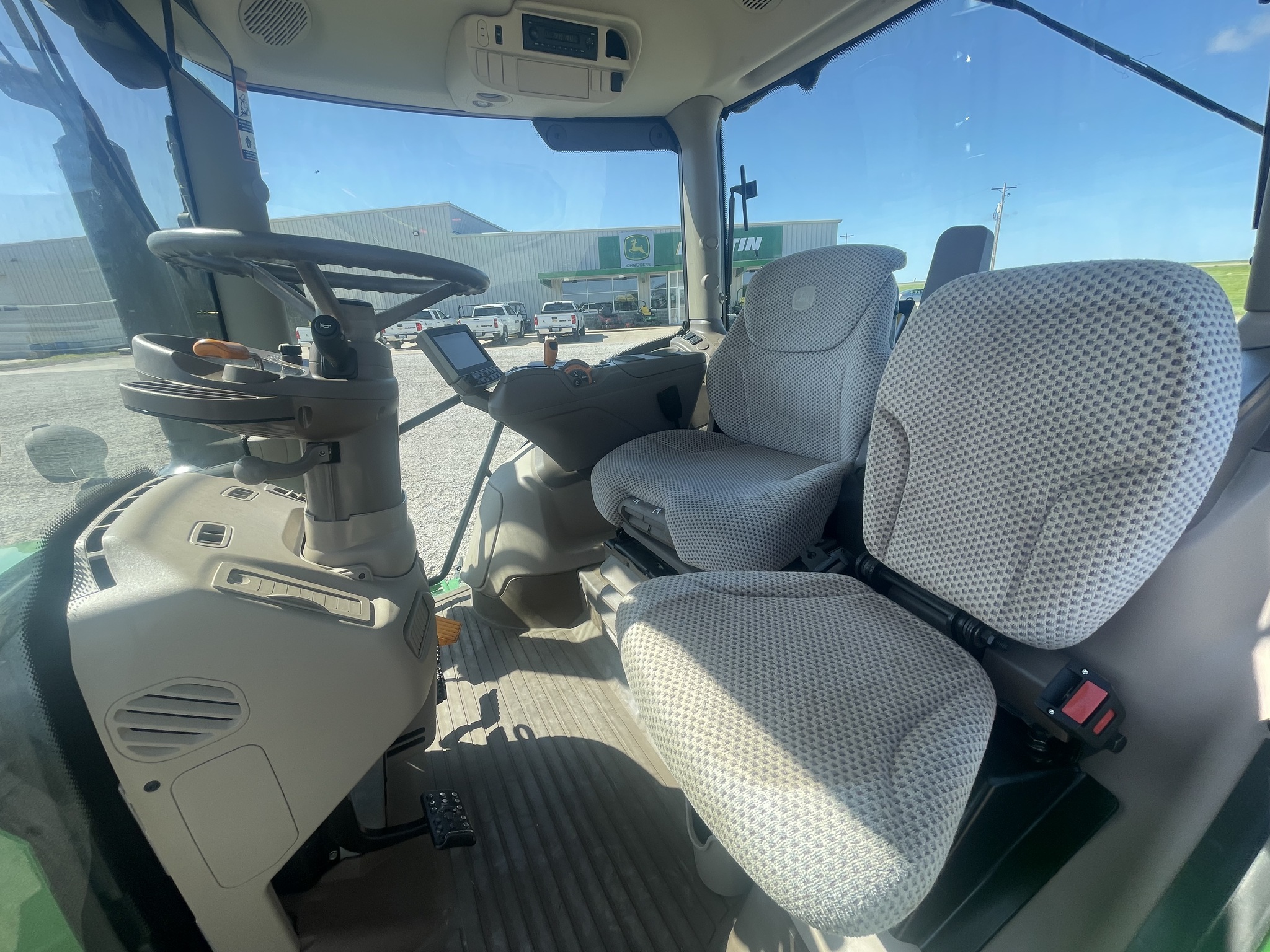 2017 John Deere 6130R at Heritage Tractor in Brimfield, IL