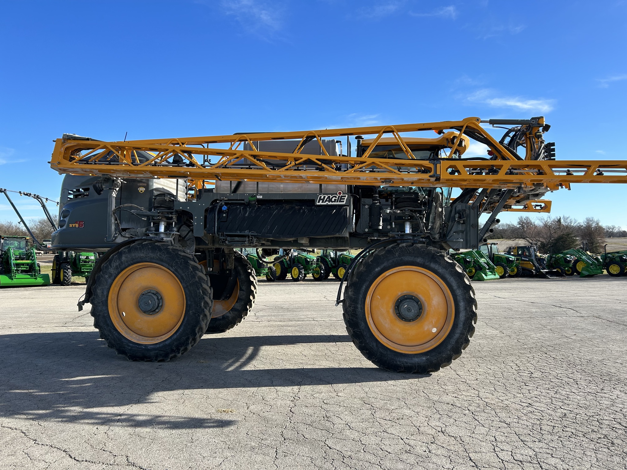  2020 Hagie STS16 at Heritage Tractor in Baldwin City, KS