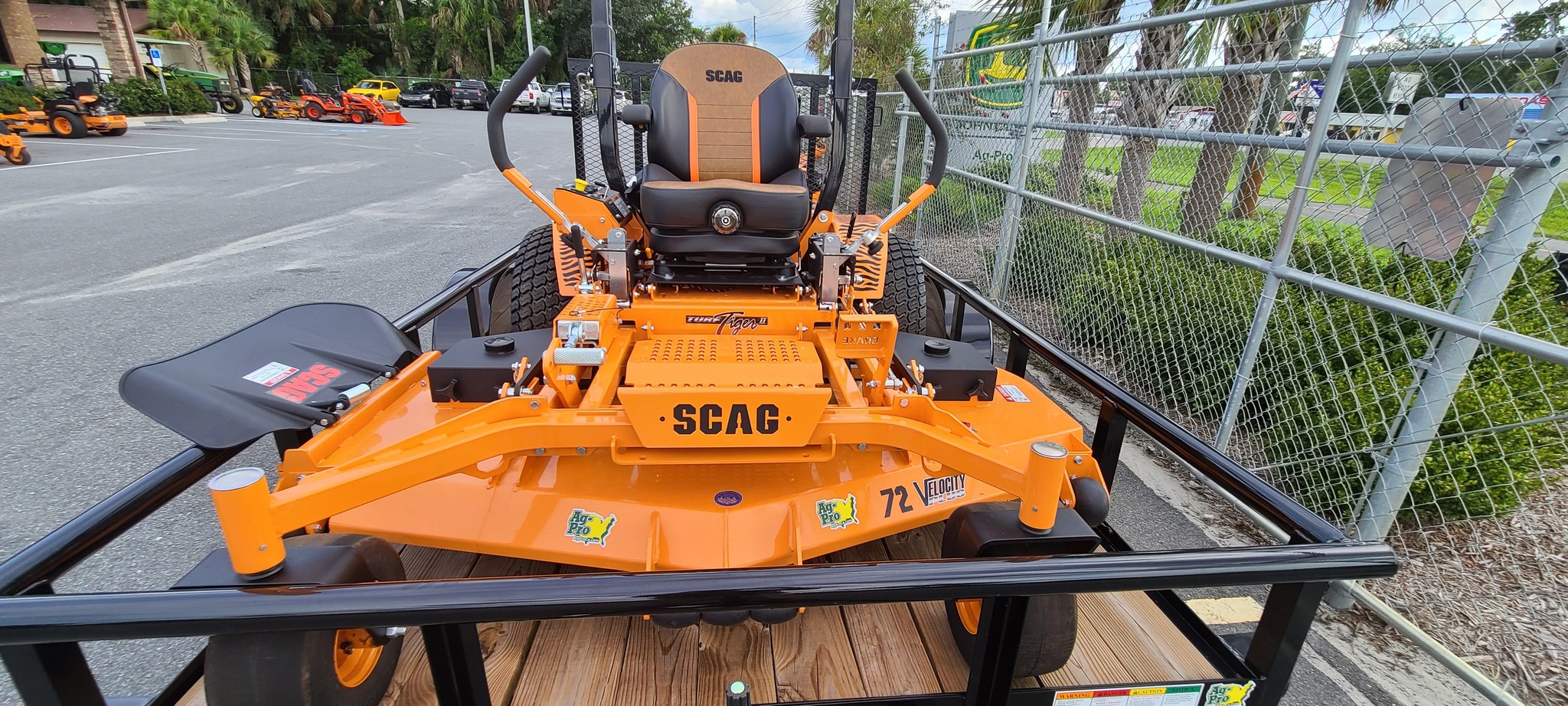 2023 Scag TURF TIGER II 72IN Image 2