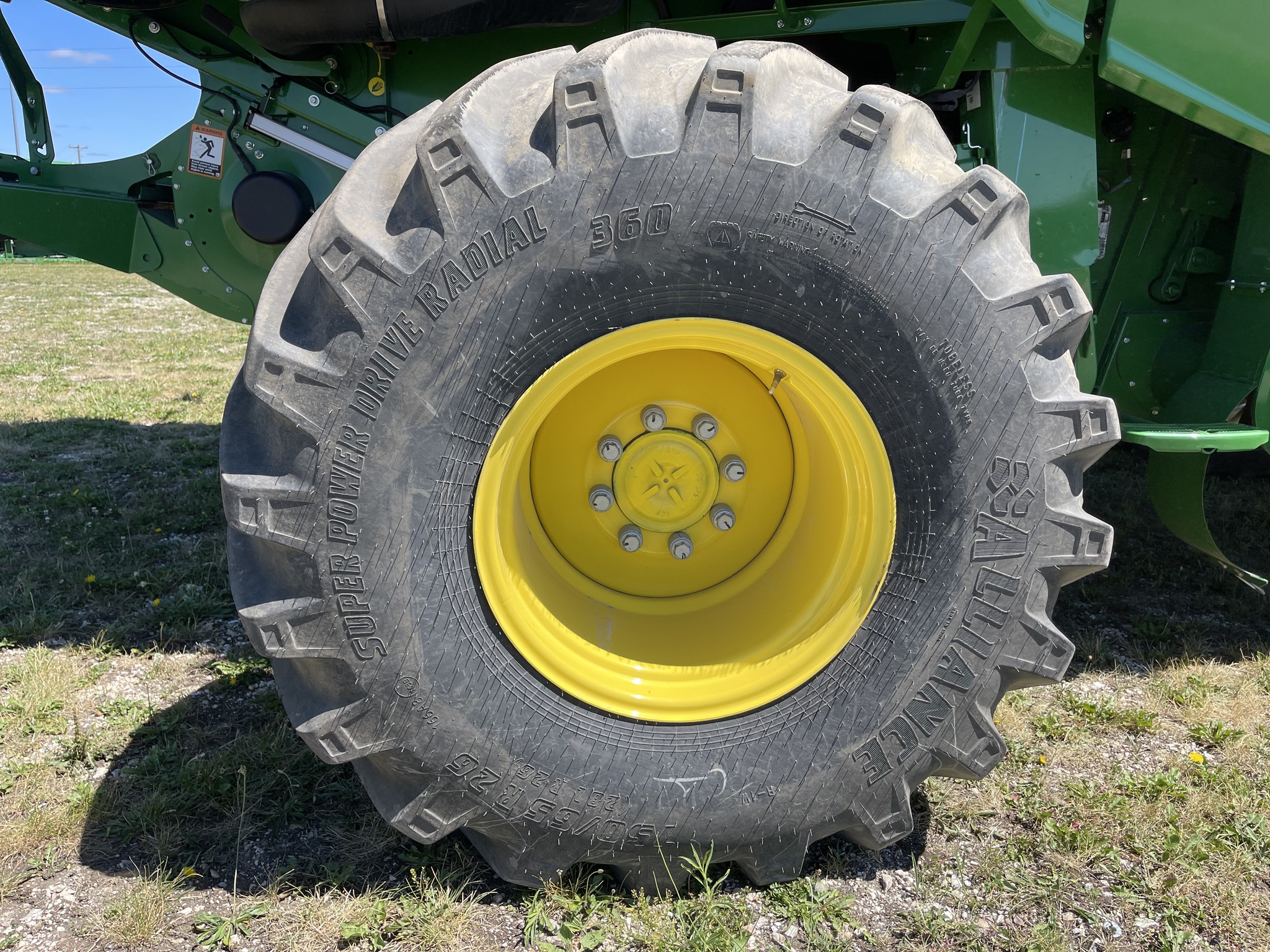  2023 John Deere S780 at Heritage Tractor in Monmouth, IL