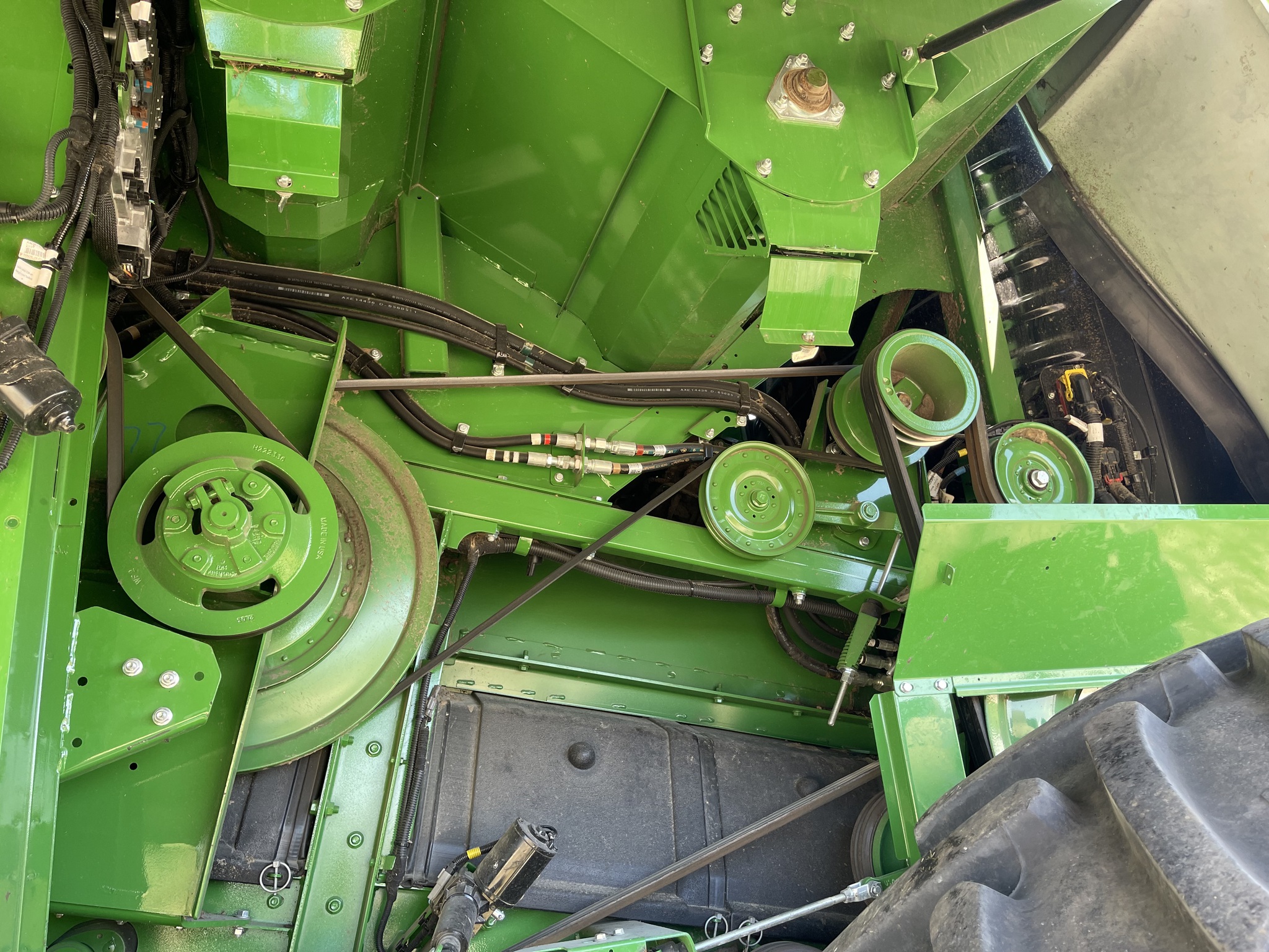  2023 John Deere S780 at Heritage Tractor in Monmouth, IL
