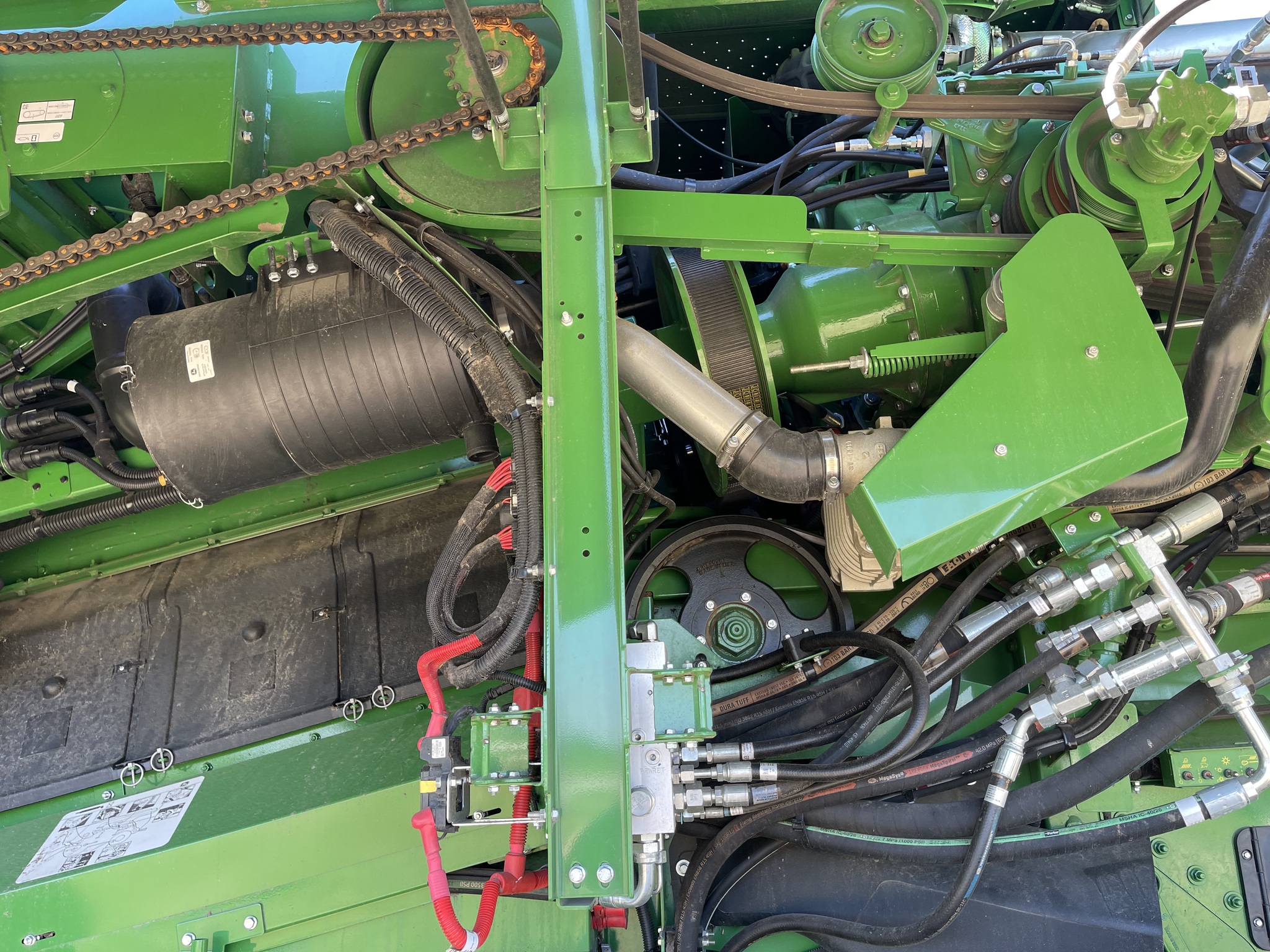  2023 John Deere S780 at Heritage Tractor in Monmouth, IL