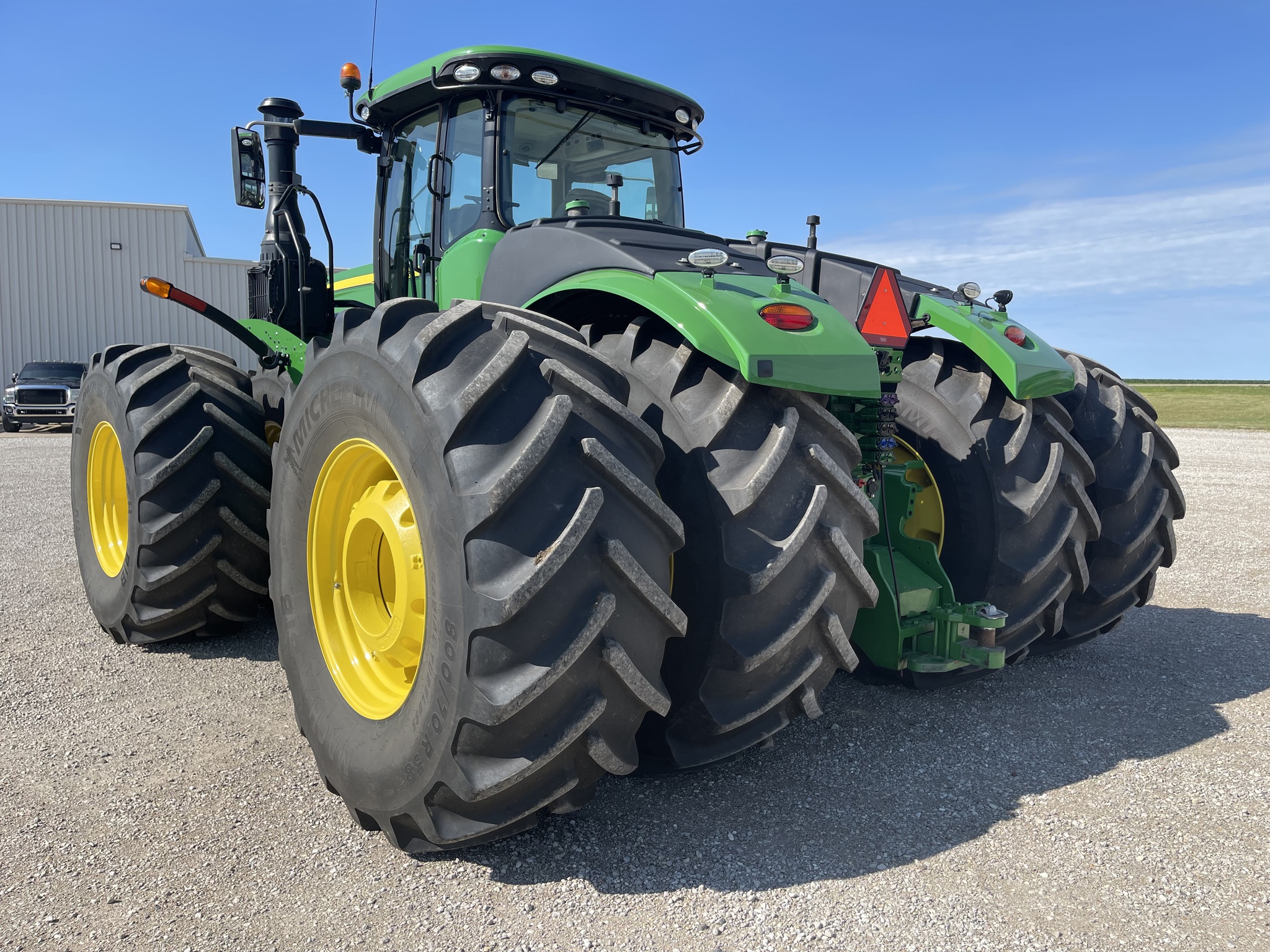  2021 John Deere 9520R at Heritage Tractor in Brimfield, IL