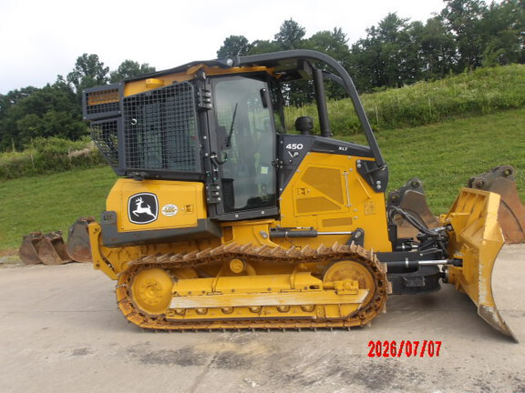Photo of a 2023 John Deere 450 P