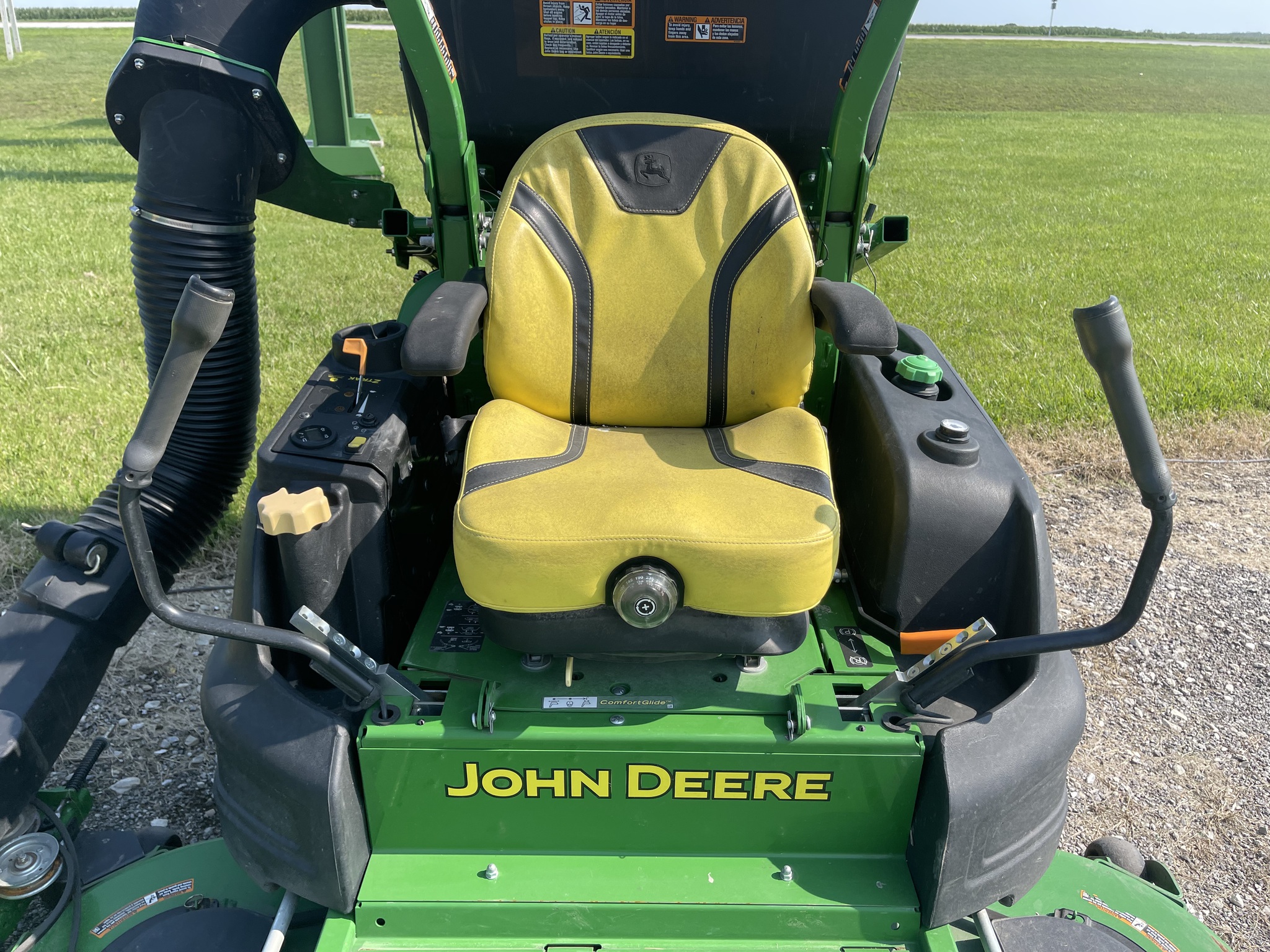  2021 John Deere Z997R at Heritage Tractor in Carthage, IL