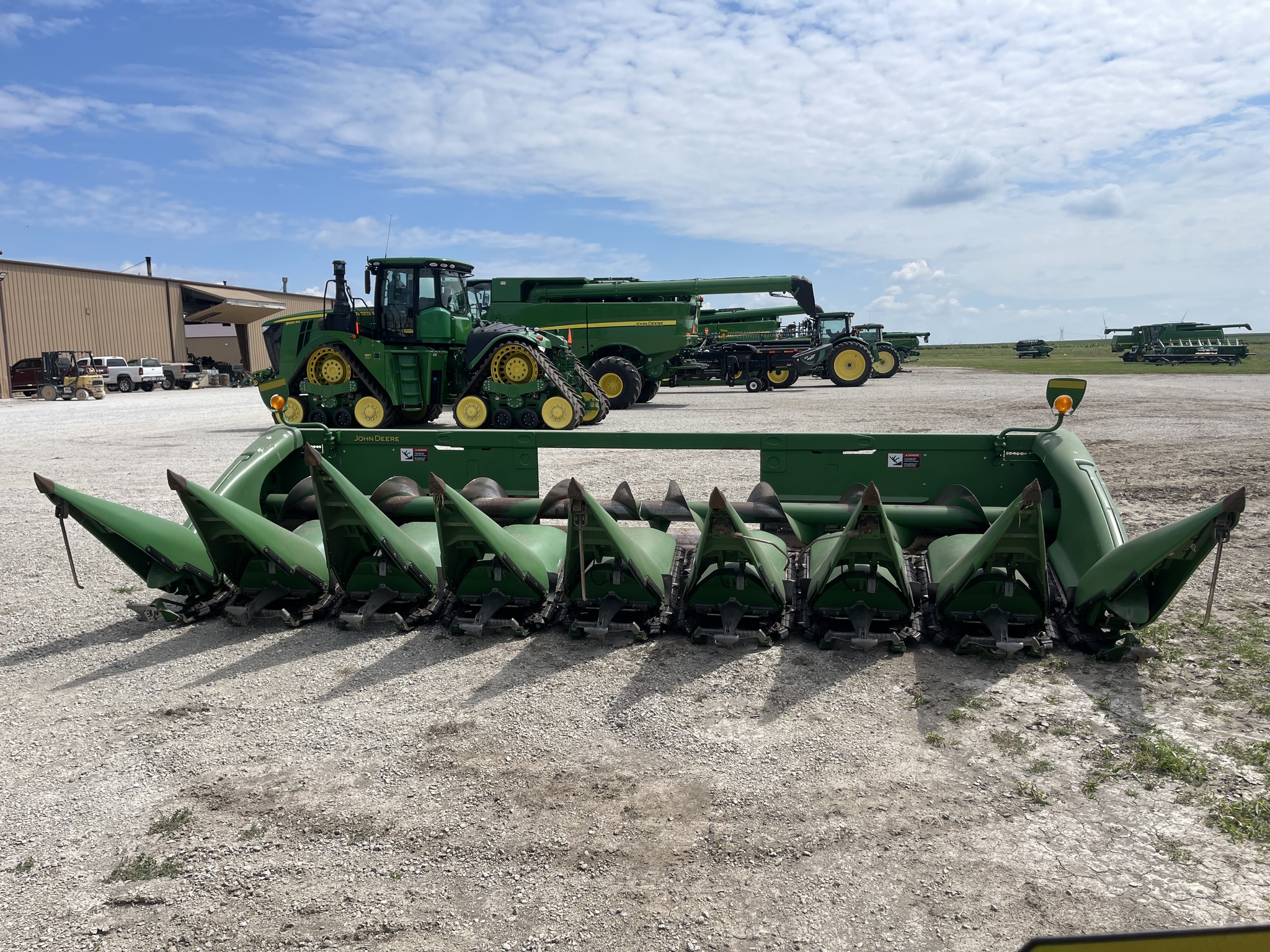  2013 John Deere 608C at Heritage Tractor in Lexington, IL
